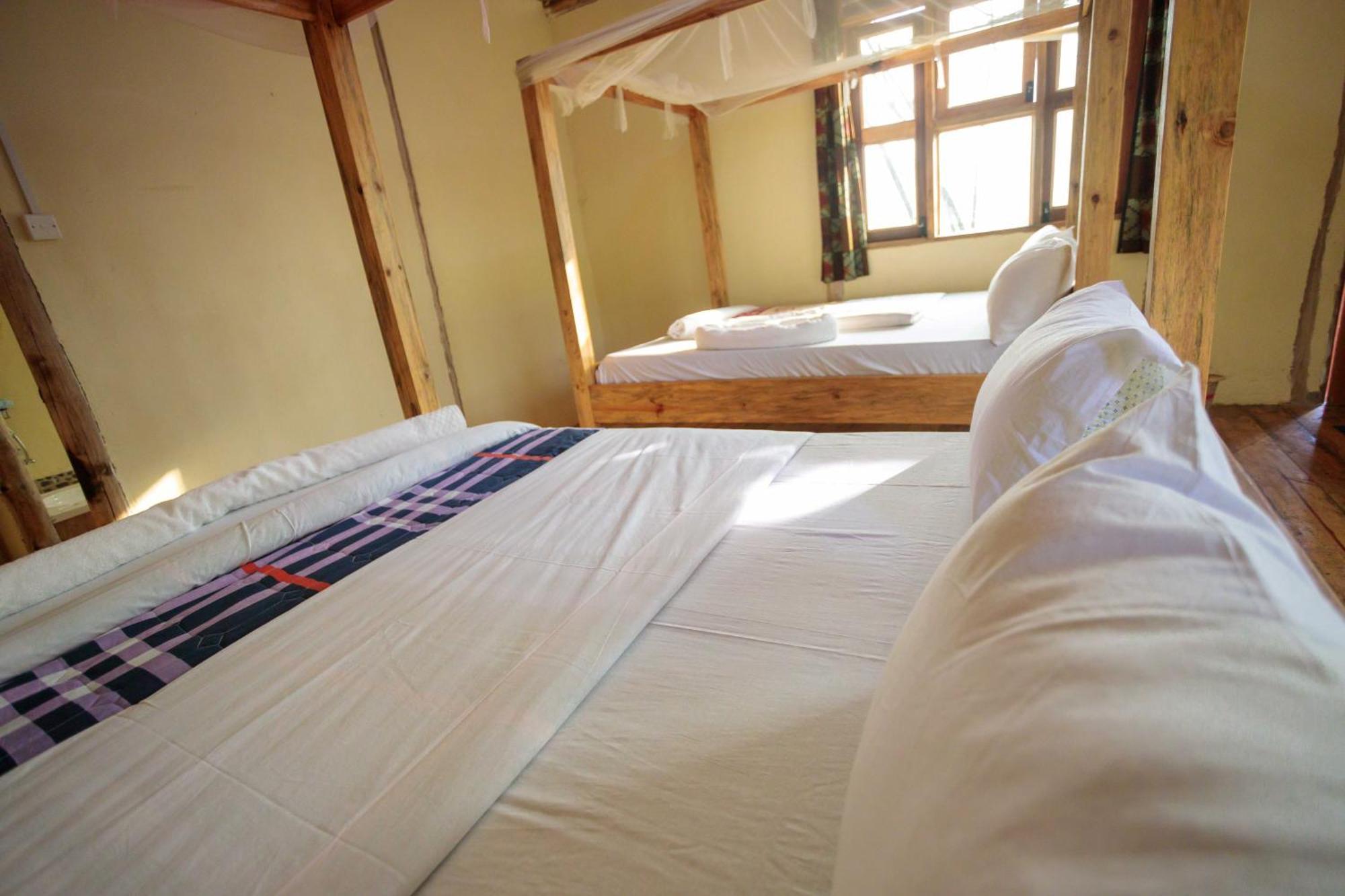 Lake Mwamba Lodge Kasenda Exterior photo